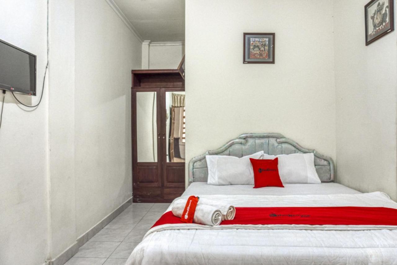 Reddoorz Syariah @ Raya Tajem Maguwo Hotel Kalasan Exterior photo